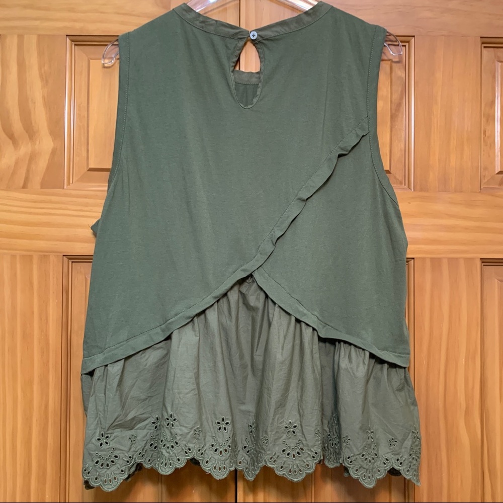 J. Crew Army Green Eyelet Hem Top XL - Picture 2 of 8